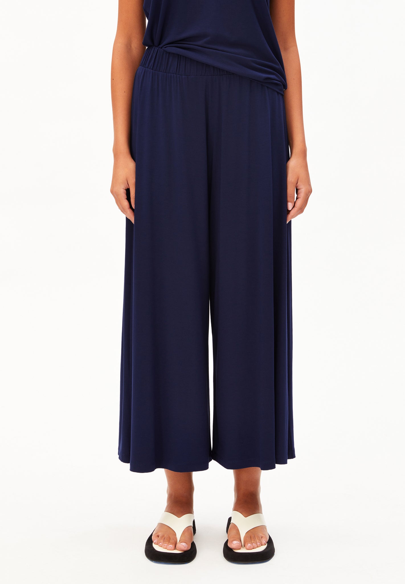 Armedangels Cropped Jersey Pants